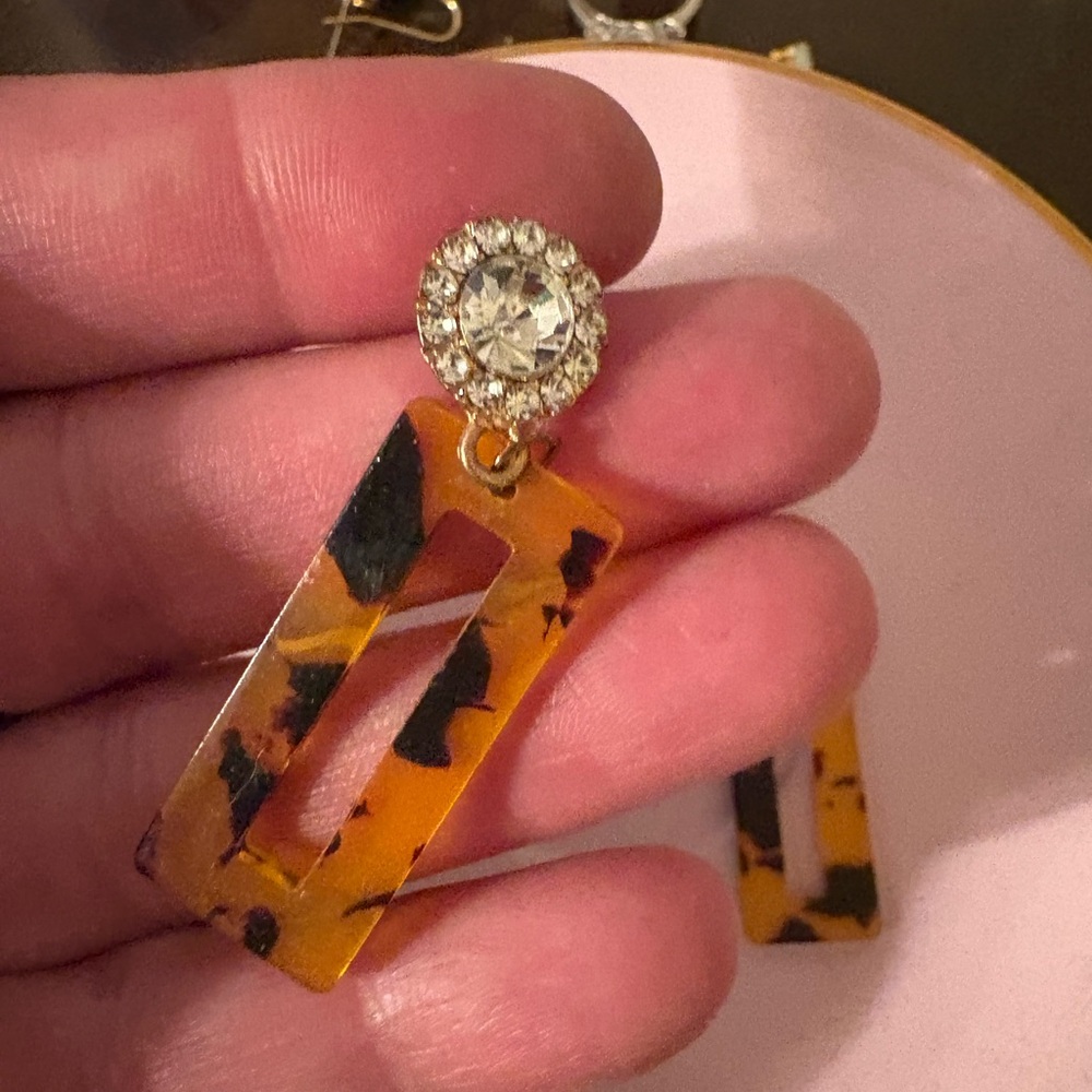 Tortoise Shell and Crystal Drop Earrings - Picture 5 of 6